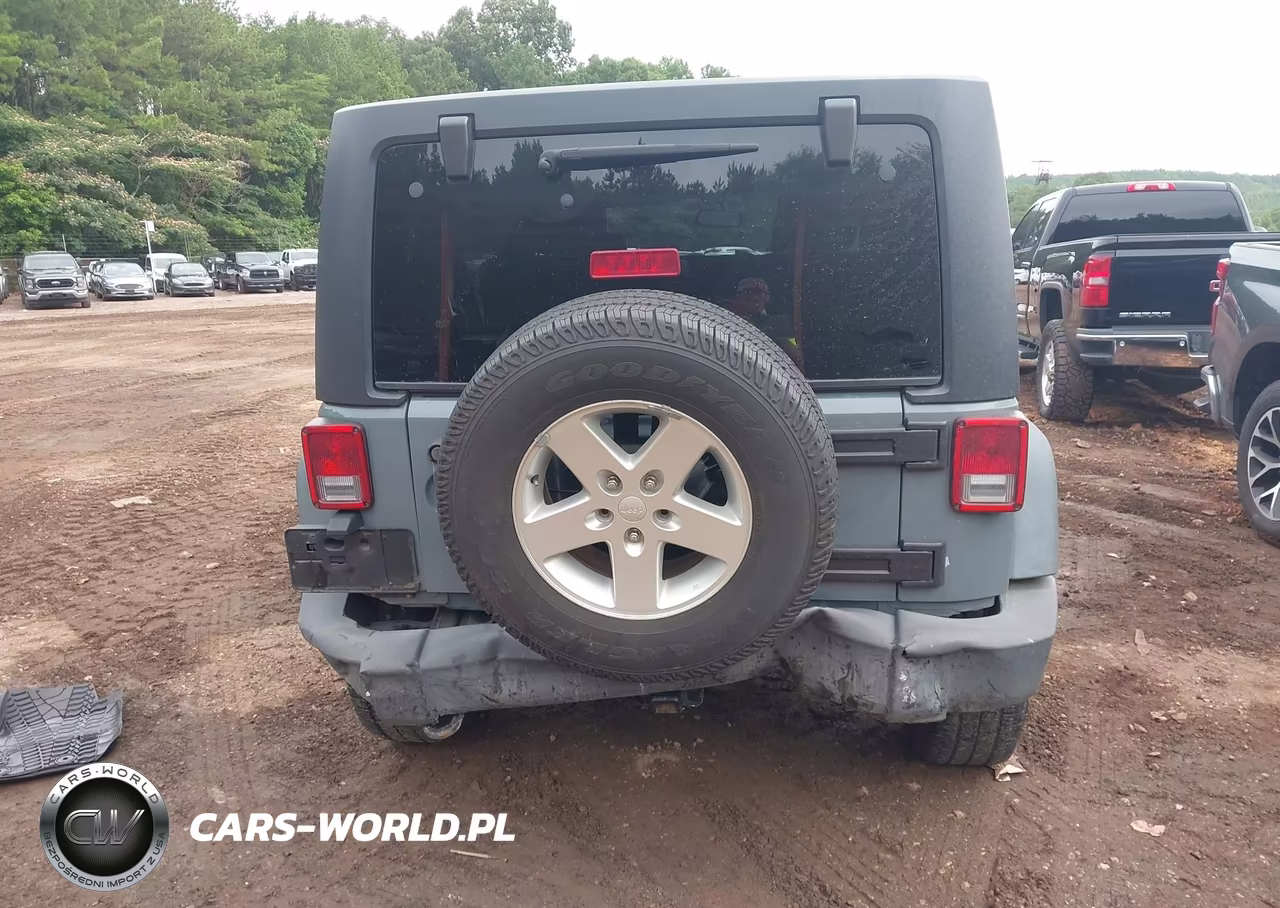 2015 Jeep Wrangler Unlimited Sport VIN:1C4BJWDG5FL641555 - 16