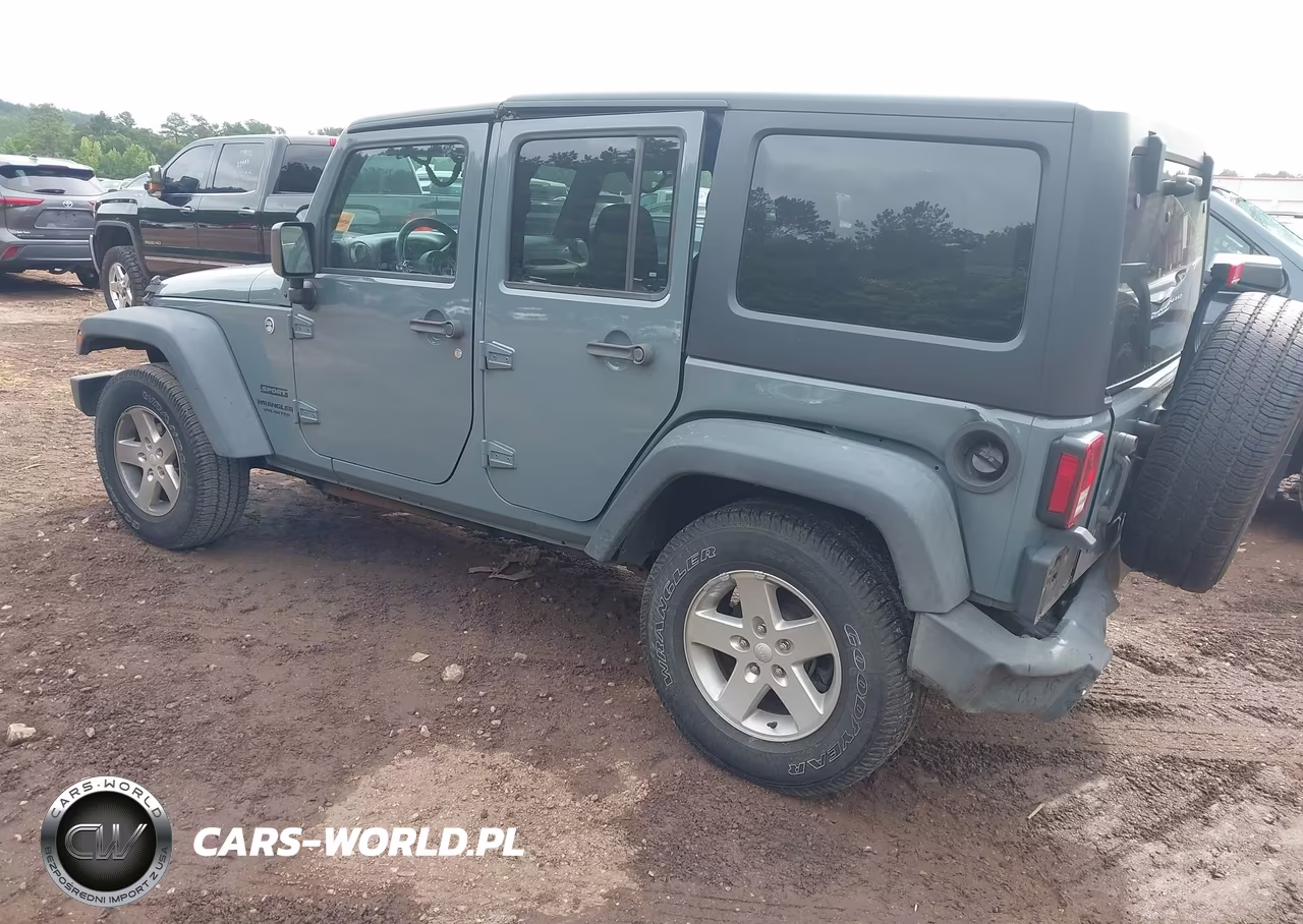 2015 Jeep Wrangler Unlimited Sport VIN:1C4BJWDG5FL641555 - 3
