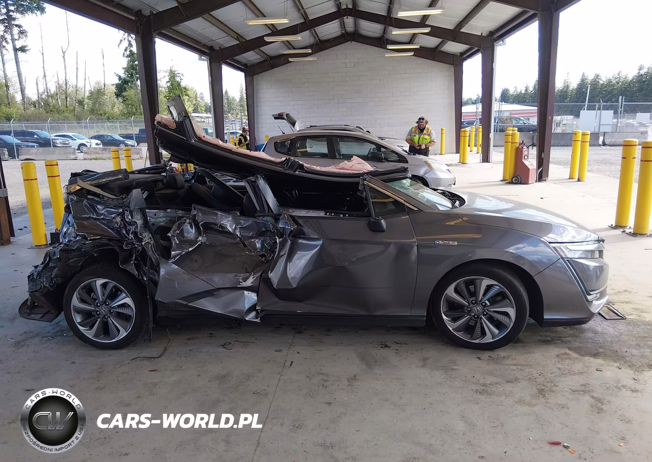 2018 Honda Clarity Plug-In Hybrid VIN:JHMZC5F18JC007000 - 13