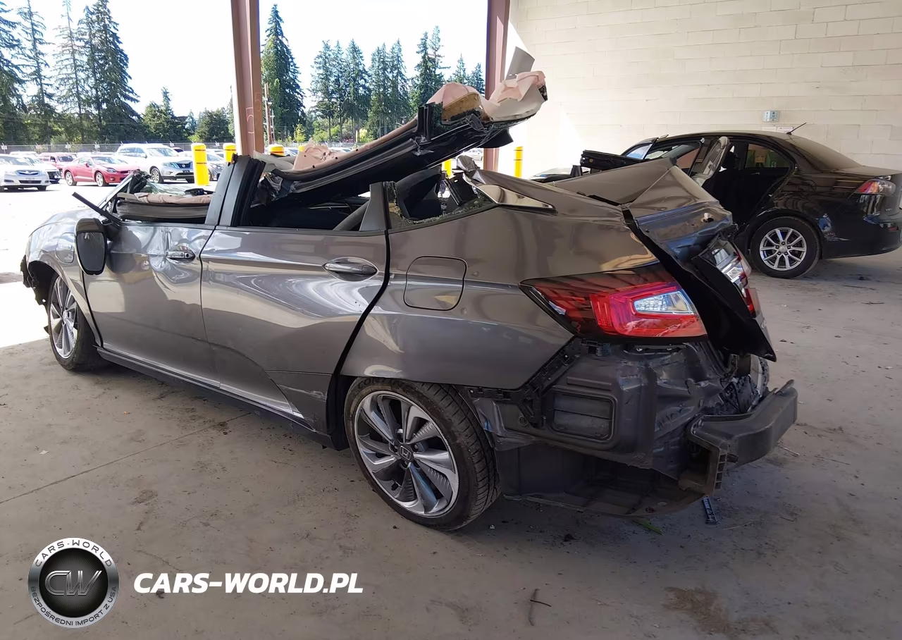 2018 Honda Clarity Plug-In Hybrid VIN:JHMZC5F18JC007000 - 3