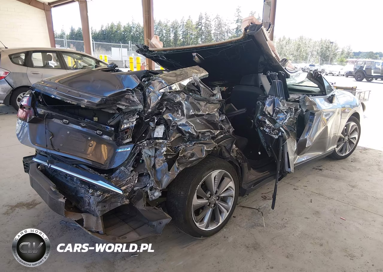 2018 Honda Clarity Plug-In Hybrid VIN:JHMZC5F18JC007000 - 4