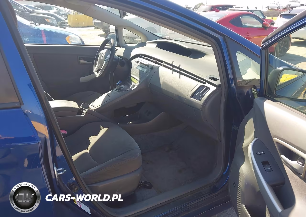 2011 Toyota Prius Three VIN:JTDKN3DU3B0259349 - 5