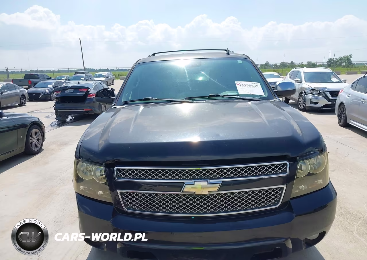 2011 Chevrolet Tahoe Ls VIN:1GNSCAE03BR340070 - 12
