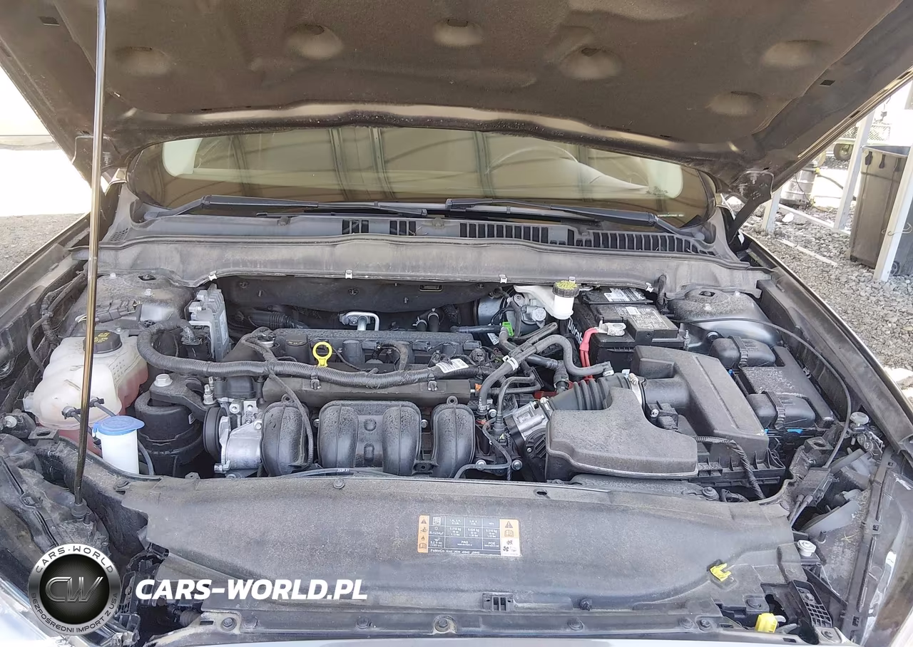 2018 Ford Fusion S VIN:3FA6P0G77JR228562 - 10