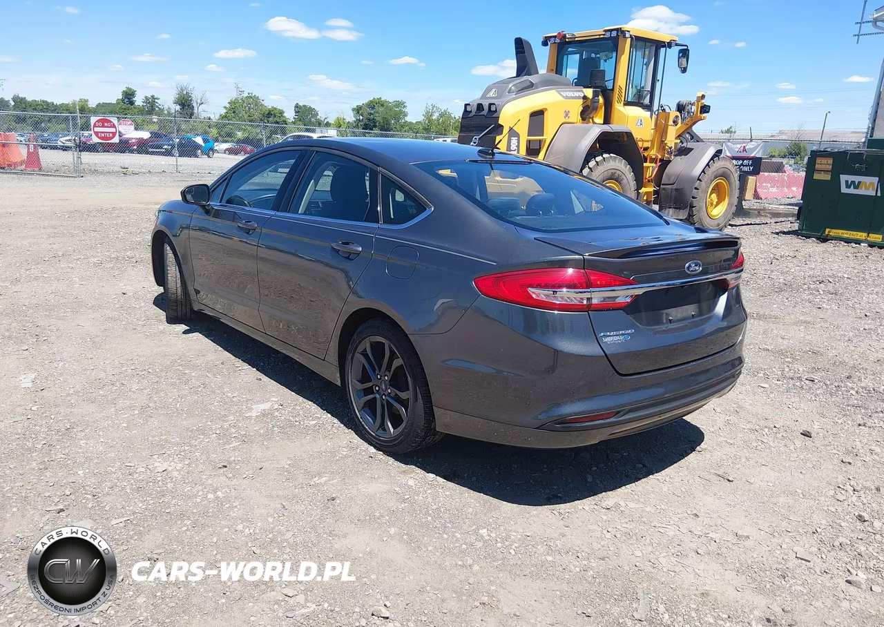 2018 Ford Fusion S VIN:3FA6P0G77JR228562 - 3