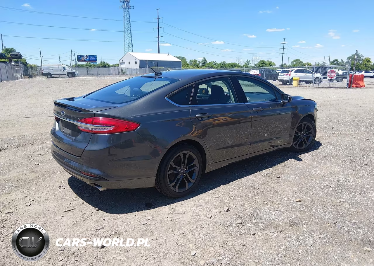 2018 Ford Fusion S VIN:3FA6P0G77JR228562 - 4