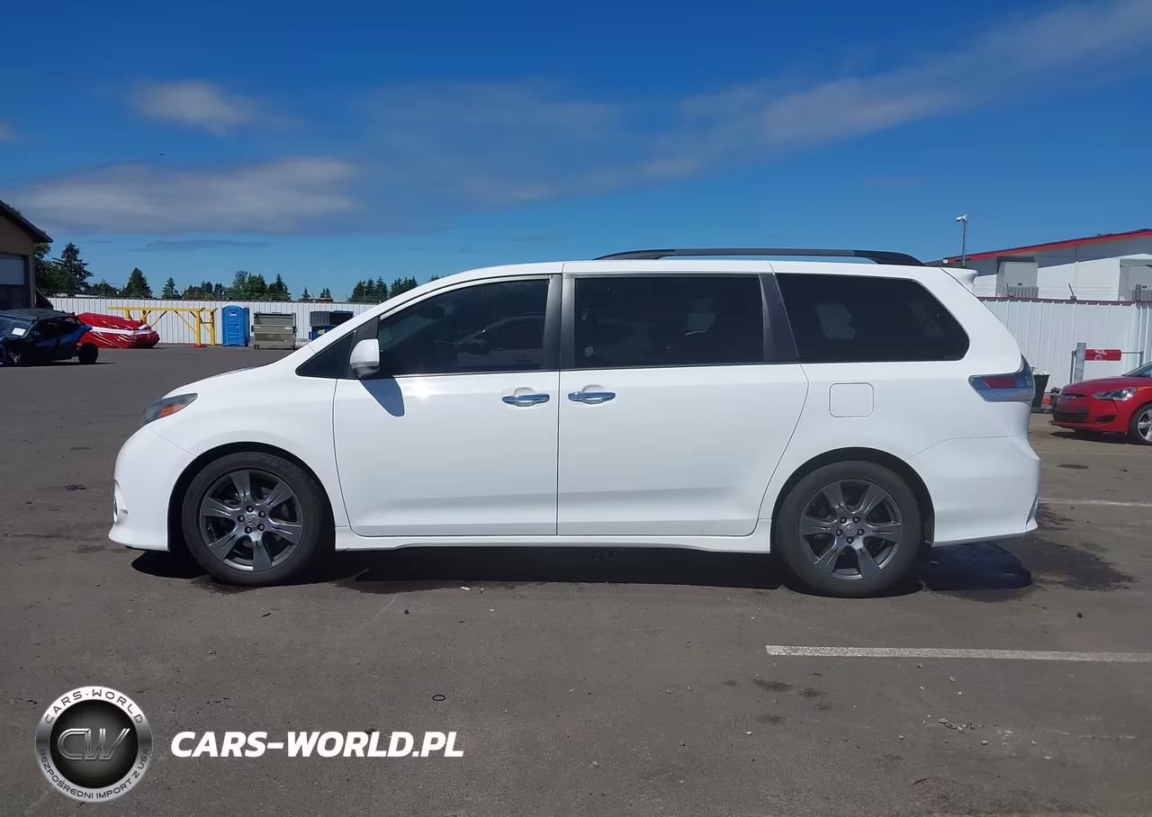 2017 Toyota Sienna Se 8 Passenger VIN:5TDXZ3DC8HS818305 - 14