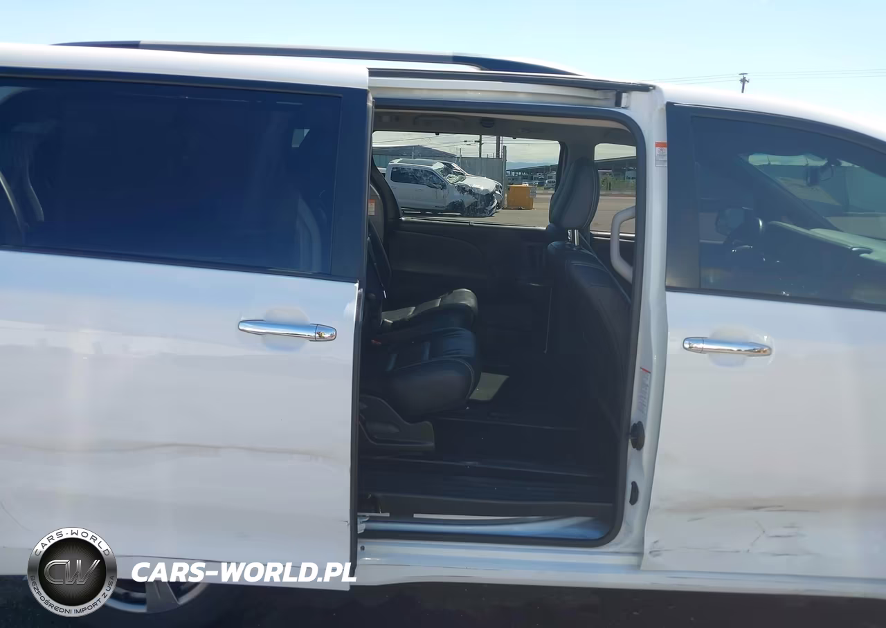 2017 Toyota Sienna Se 8 Passenger VIN:5TDXZ3DC8HS818305 - 8