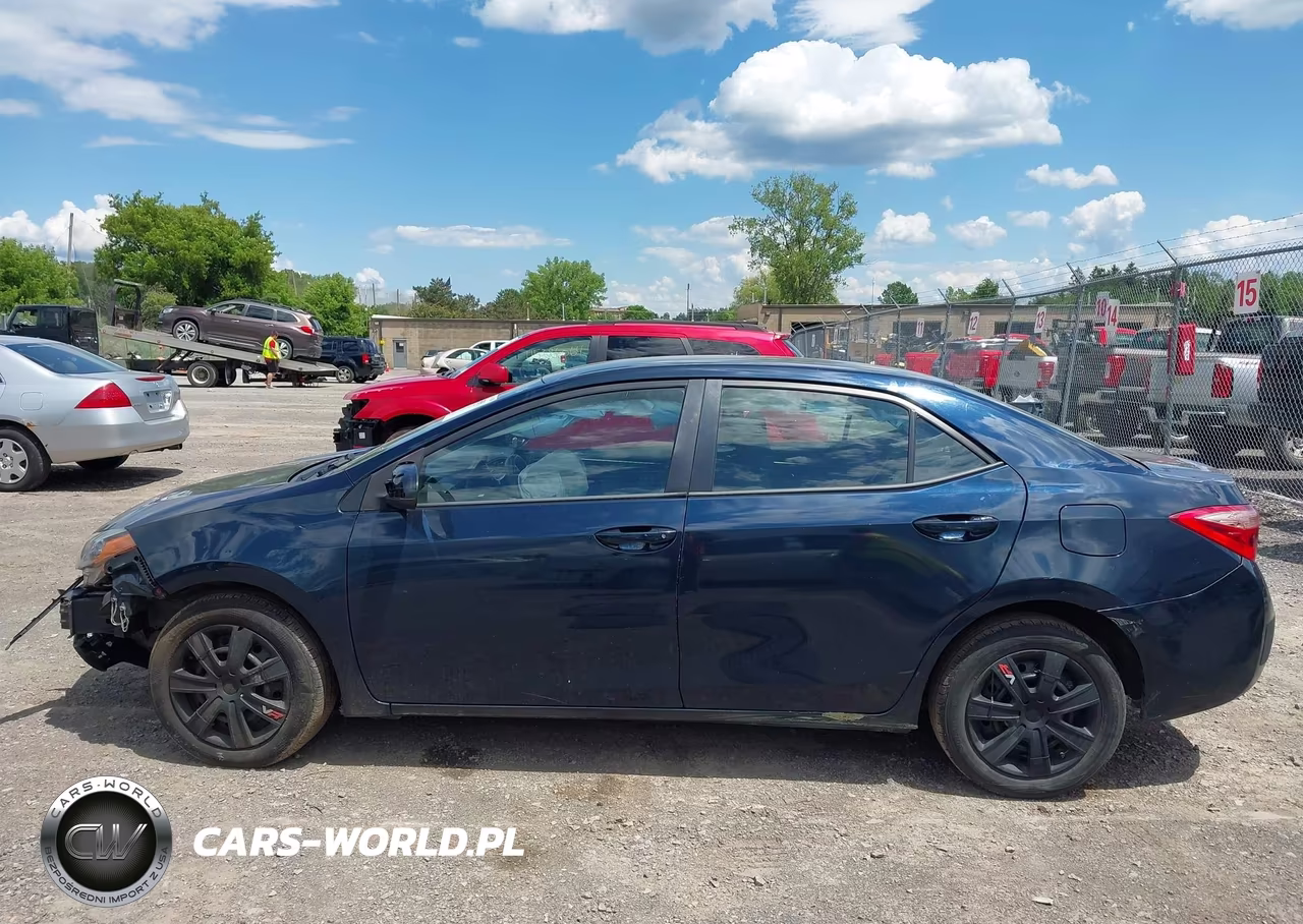 2018 Toyota Corolla Le VIN:2T1BURHEXJC051501 - 14