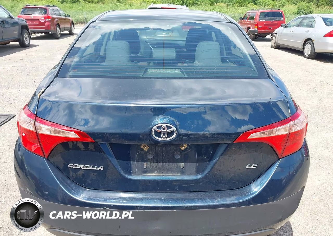 2018 Toyota Corolla Le VIN:2T1BURHEXJC051501 - 16