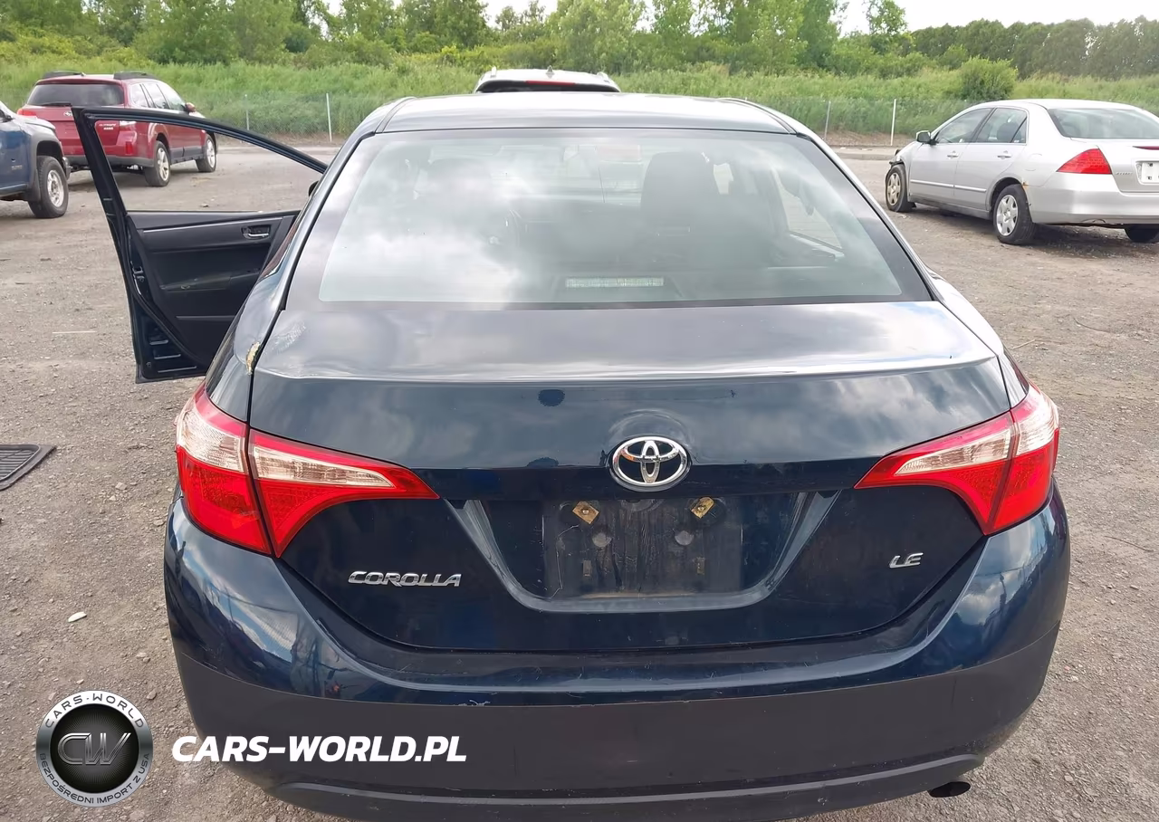 2018 Toyota Corolla Le VIN:2T1BURHEXJC051501 - 6
