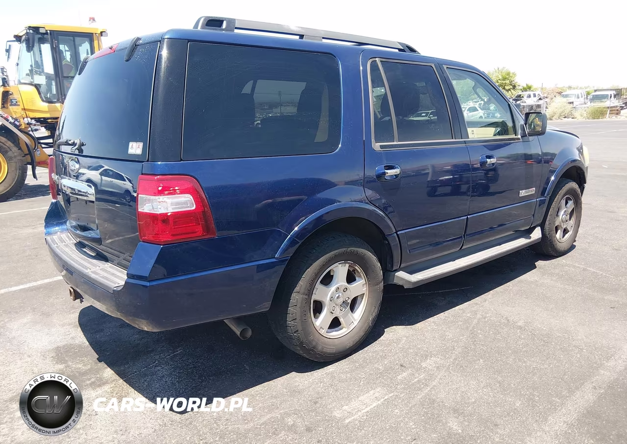 2008 Ford Expedition Xlt VIN:1FMFU165X8LA74474 - 4