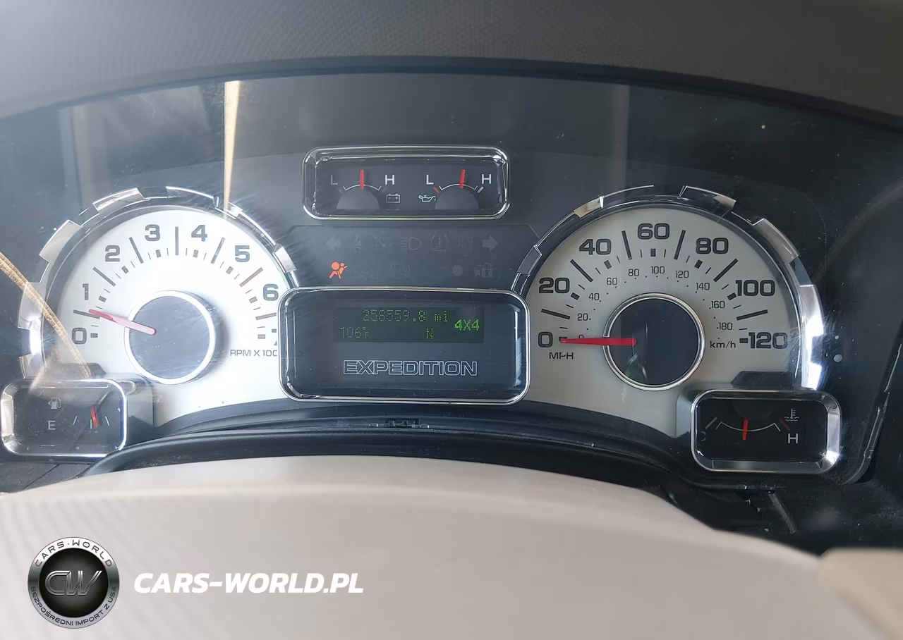 2008 Ford Expedition Xlt VIN:1FMFU165X8LA74474 - 7