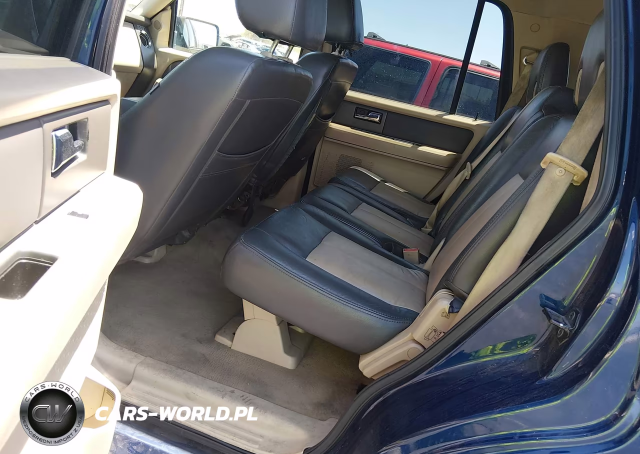 2008 Ford Expedition Xlt VIN:1FMFU165X8LA74474 - 8