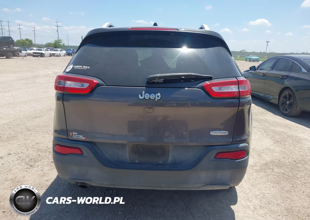 2018 Jeep Cherokee Latitude Plus Fwd VIN:1C4PJLLB8JD621796 - 16
