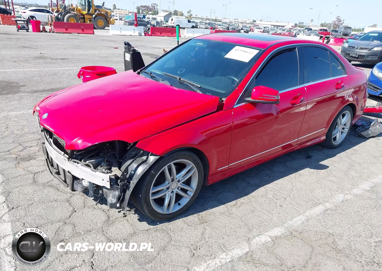 2013 Mercedes-Benz C 250 Sport VIN:WDDGF4HB5DA777550 - 2