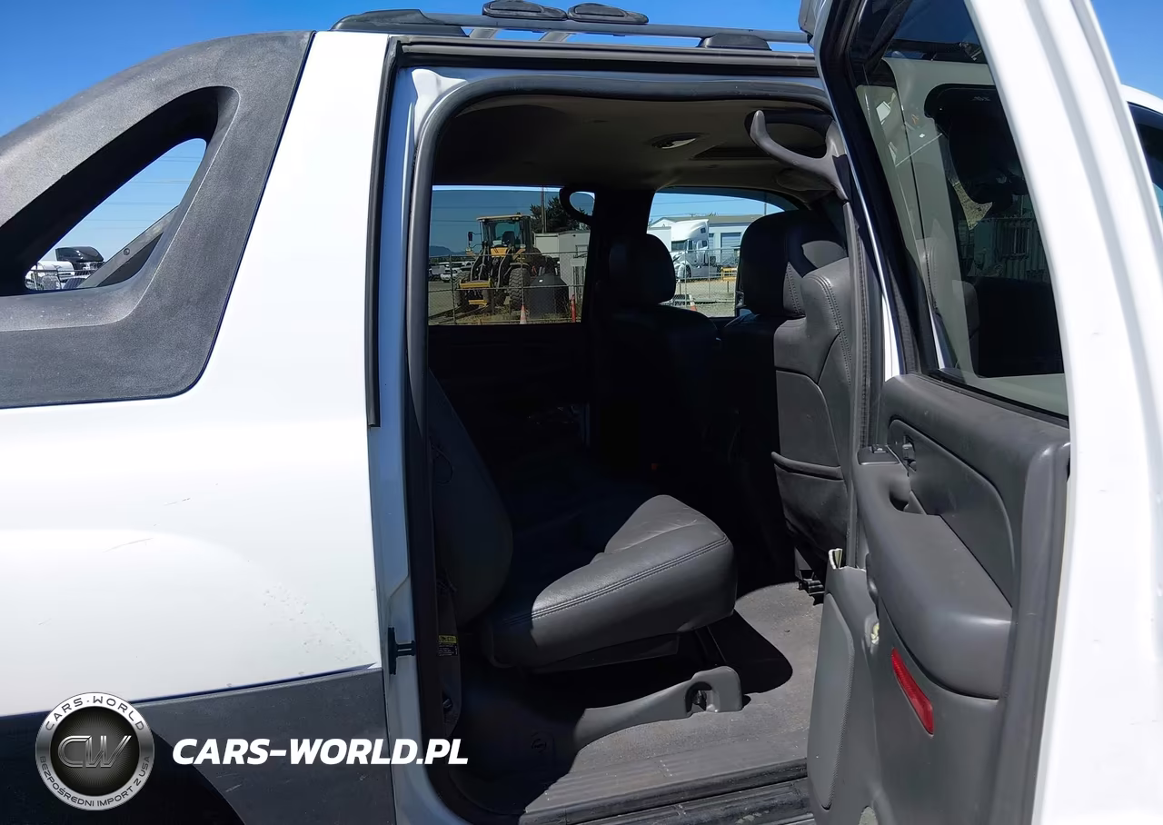 2004 Chevrolet Avalanche 2500 VIN:3GNGK22G44G137868 - 8