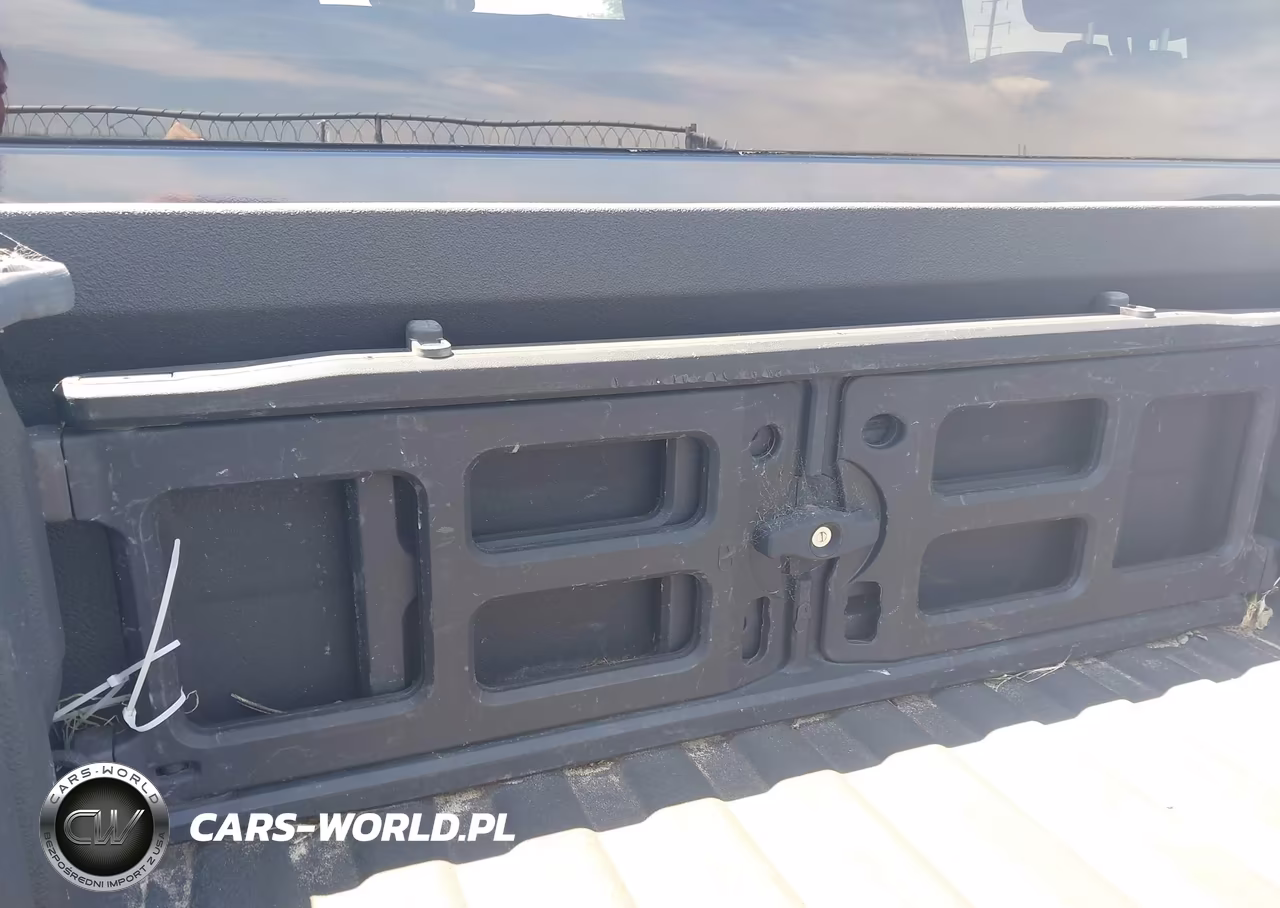 2019 Ram 1500 Classic Tradesman 4X4 6'4 Box VIN:1C6RR7FG4KS661927 - 12