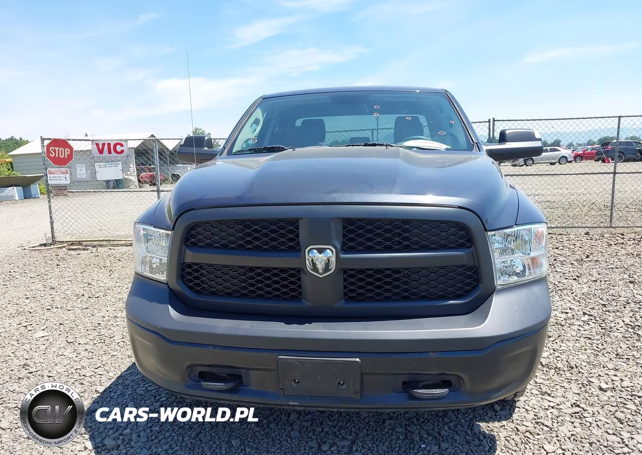 2019 Ram 1500 Classic Tradesman 4X4 6'4 Box VIN:1C6RR7FG4KS661927 - 18