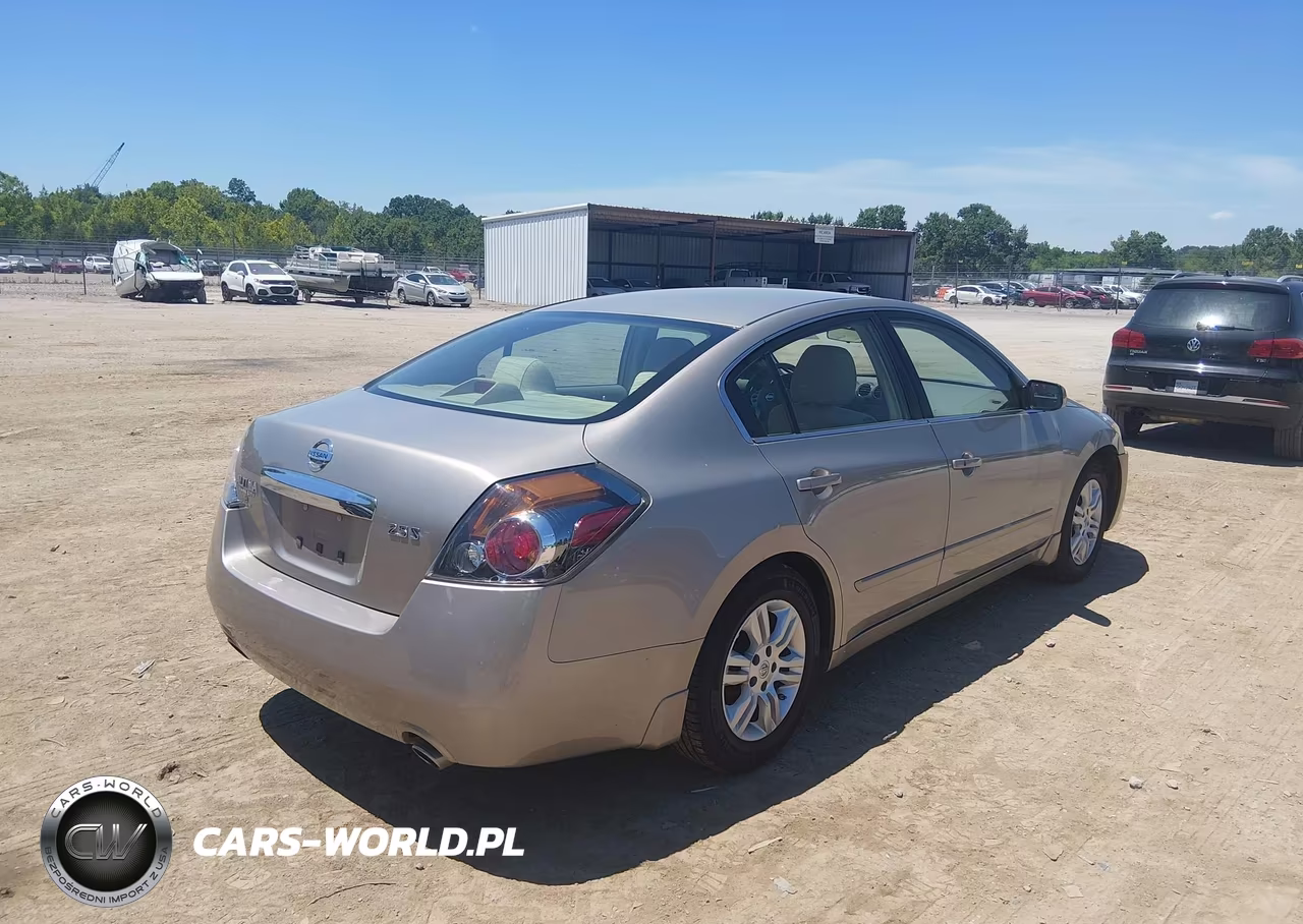 2011 Nissan Altima 2.5 S VIN:1N4AL2AP1BC121873 - 4