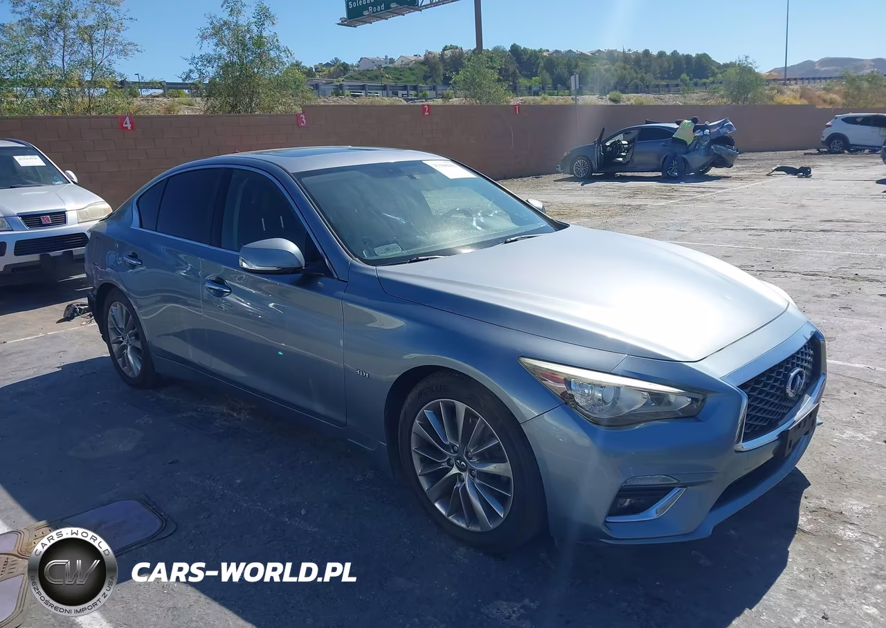 2018 Infiniti Q50 3.0T Luxe – zdjęcie 1 z 17