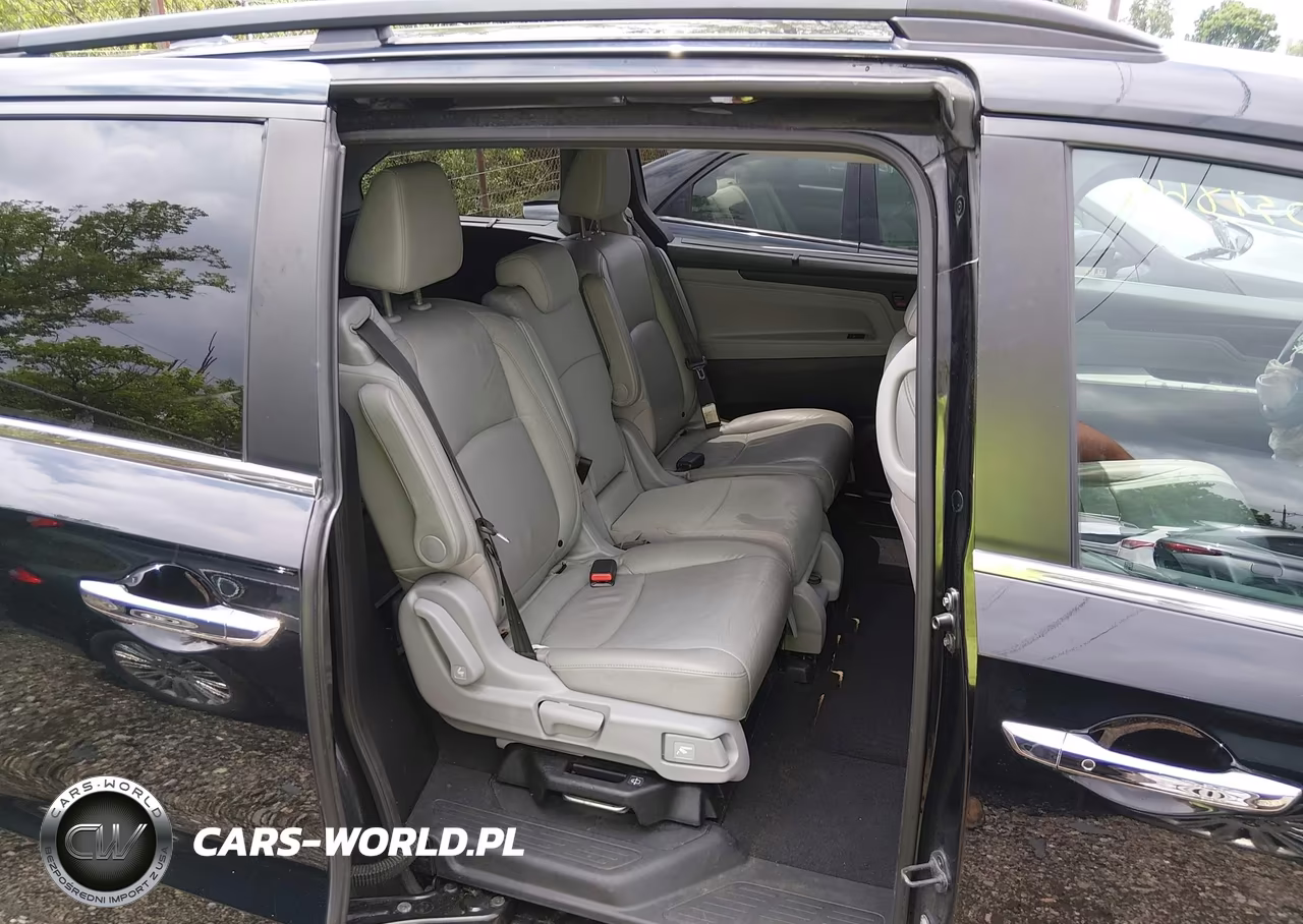 2019 Honda Odyssey Touring VIN:5FNRL6H89KB095576 - 8