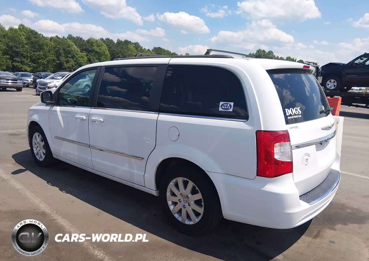 2015 Chrysler Town & Country Touring VIN:2C4RC1BG7FR539695 - 3