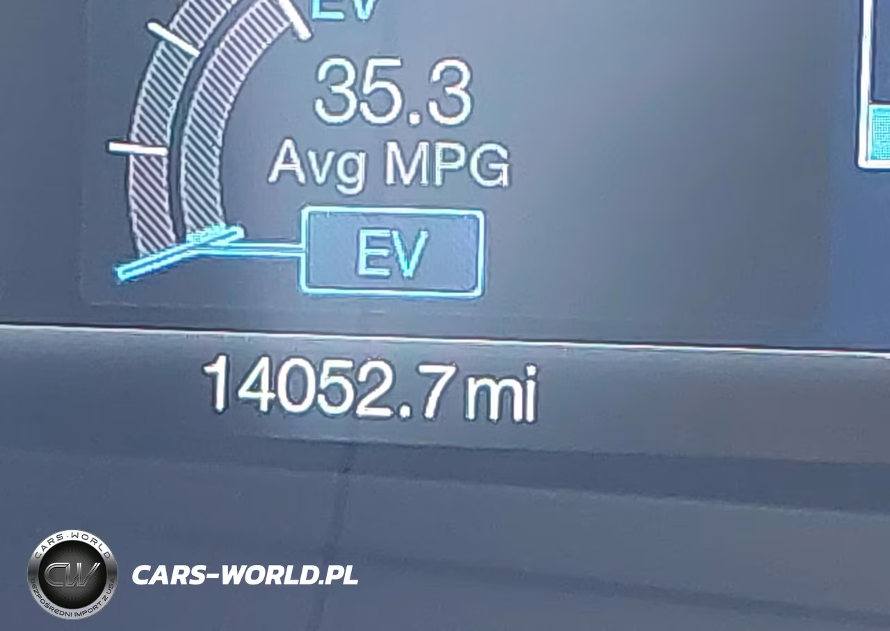 2018 Ford Fusion Hybrid S VIN:3FA6P0UU5JR254555 - 16