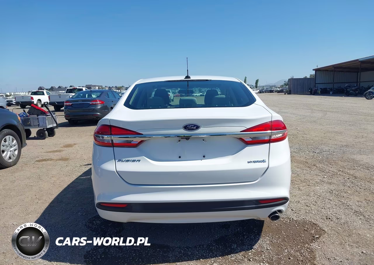 2018 Ford Fusion Hybrid S VIN:3FA6P0UU5JR254555 - 17
