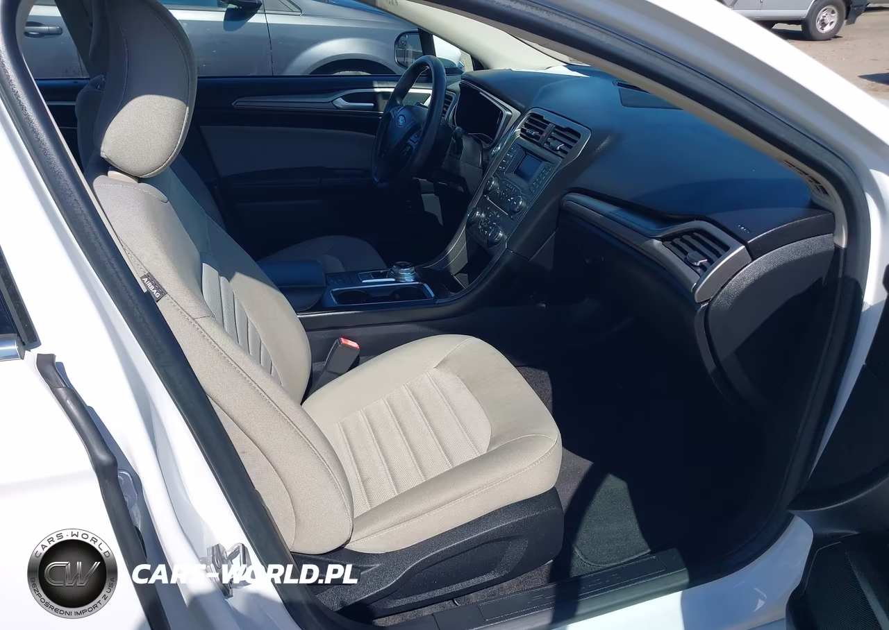 2018 Ford Fusion Hybrid S VIN:3FA6P0UU5JR254555 - 5