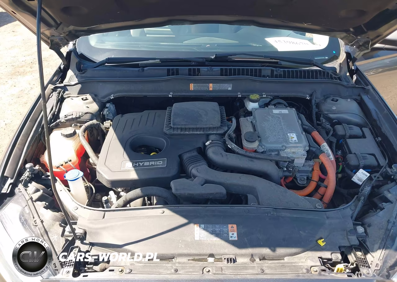 2018 Ford Fusion Hybrid S VIN:3FA6P0UU3JR254554 - 10