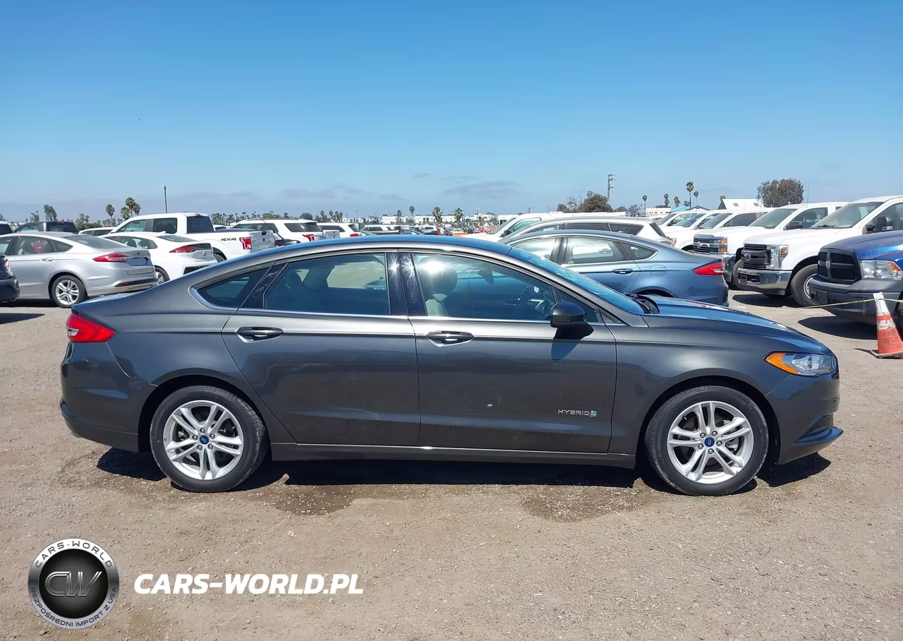 2018 Ford Fusion Hybrid S VIN:3FA6P0UU3JR254554 - 14