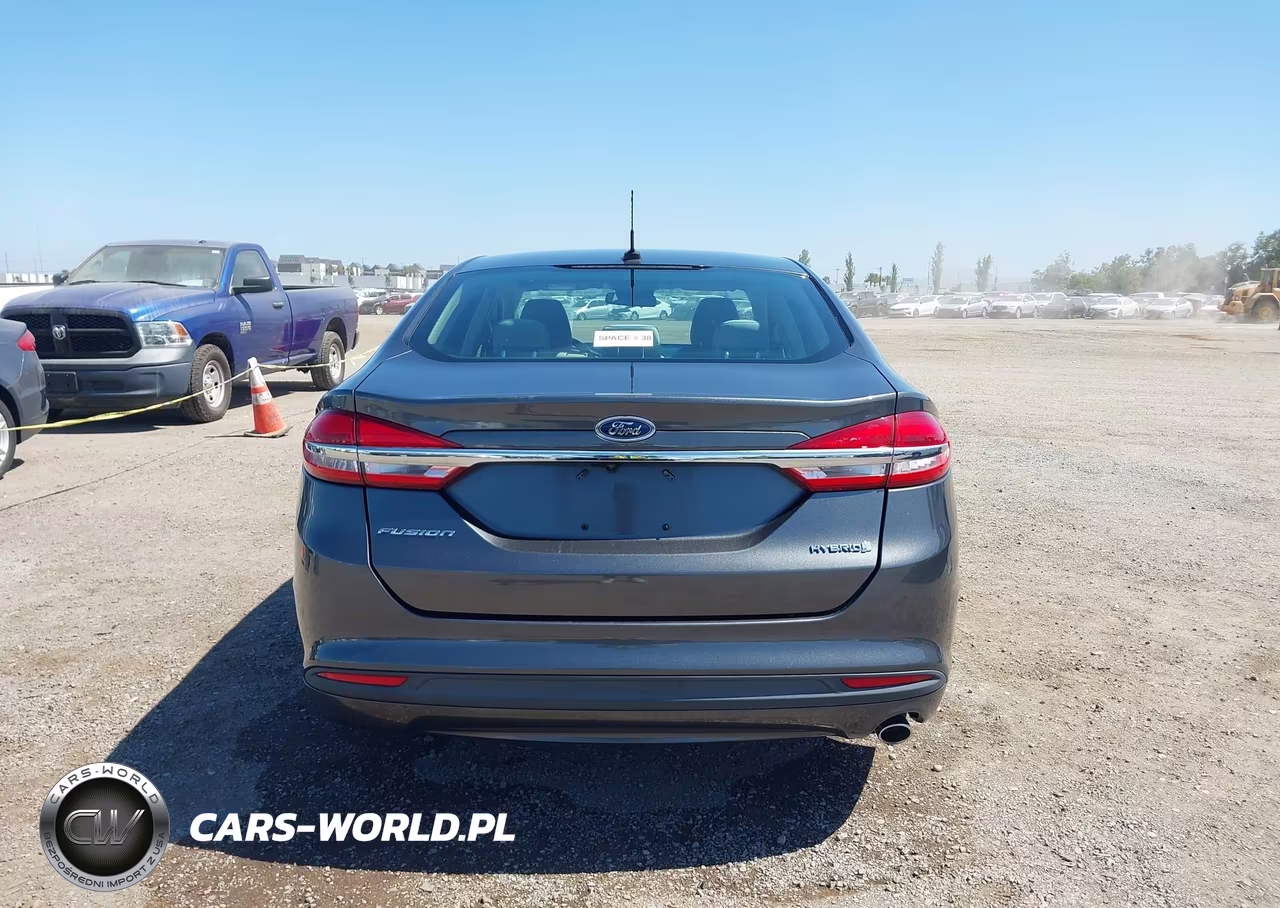2018 Ford Fusion Hybrid S VIN:3FA6P0UU3JR254554 - 17