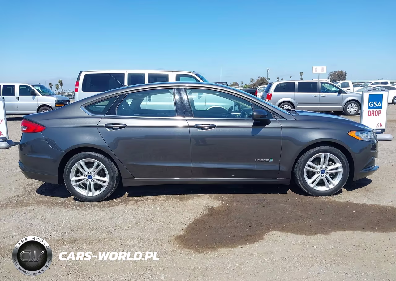 2018 Ford Fusion Hybrid S VIN:3FA6P0UU4JR243532 - 13