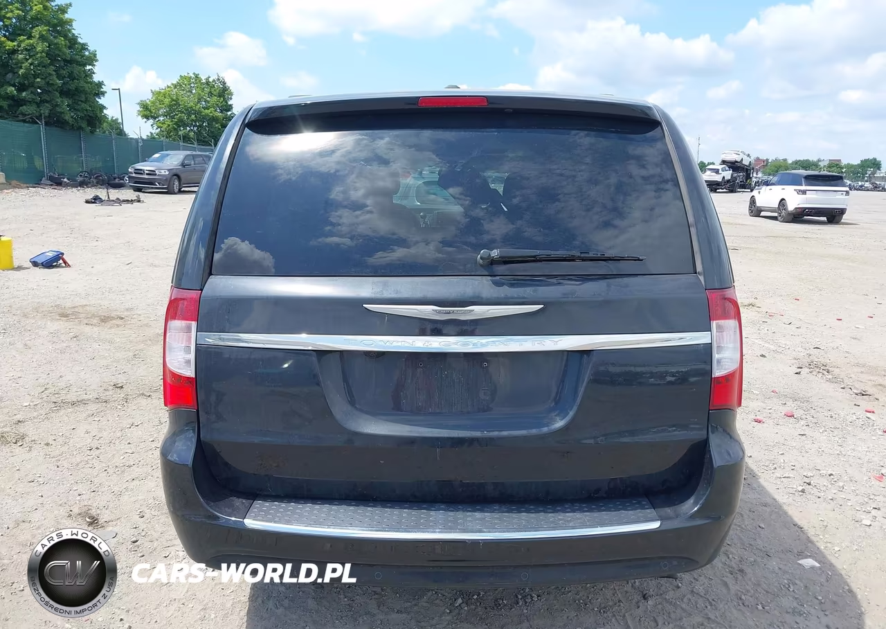2016 Chrysler Town & Country Touring-L Anniversary Edition VIN:2C4RC1CG5GR207612 - 15