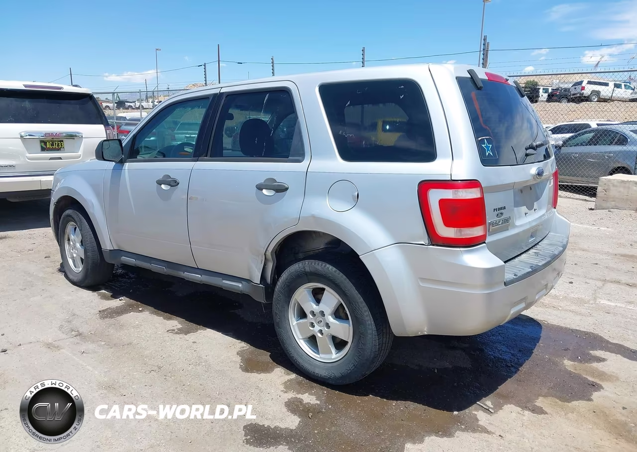2012 Ford Escape Xls VIN:1FMCU0C77CKA65152 - 3