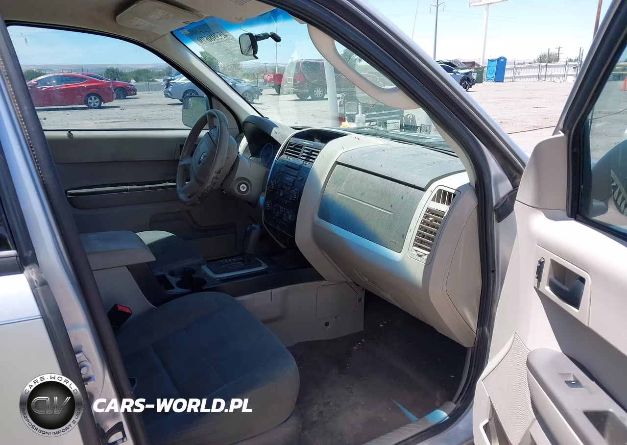 2012 Ford Escape Xls VIN:1FMCU0C77CKA65152 - 5