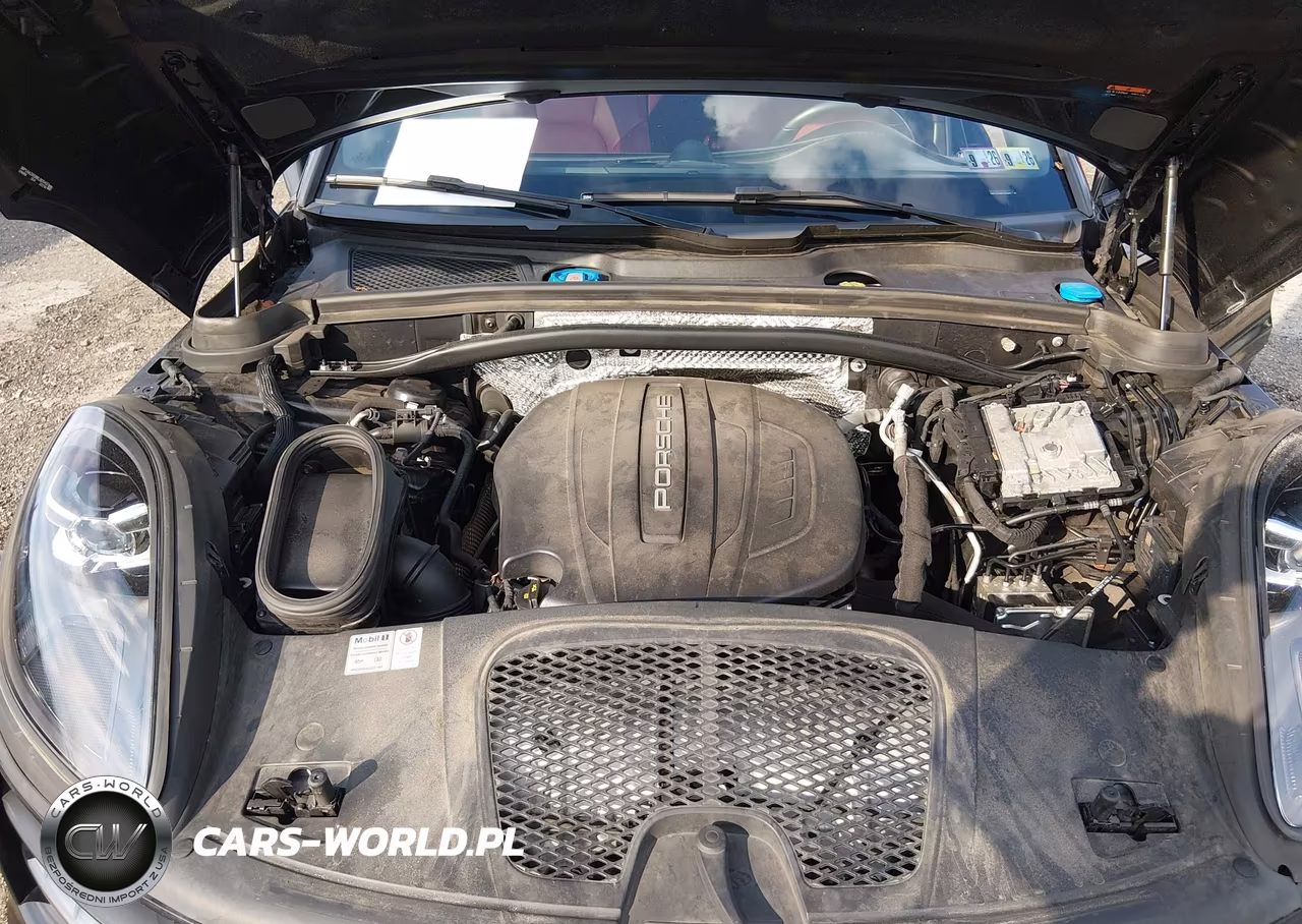 2019 Porsche Macan VIN:WP1AA2A58KLB00497 - 10