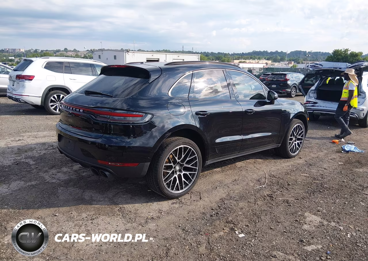 2019 Porsche Macan VIN:WP1AA2A58KLB00497 - 4