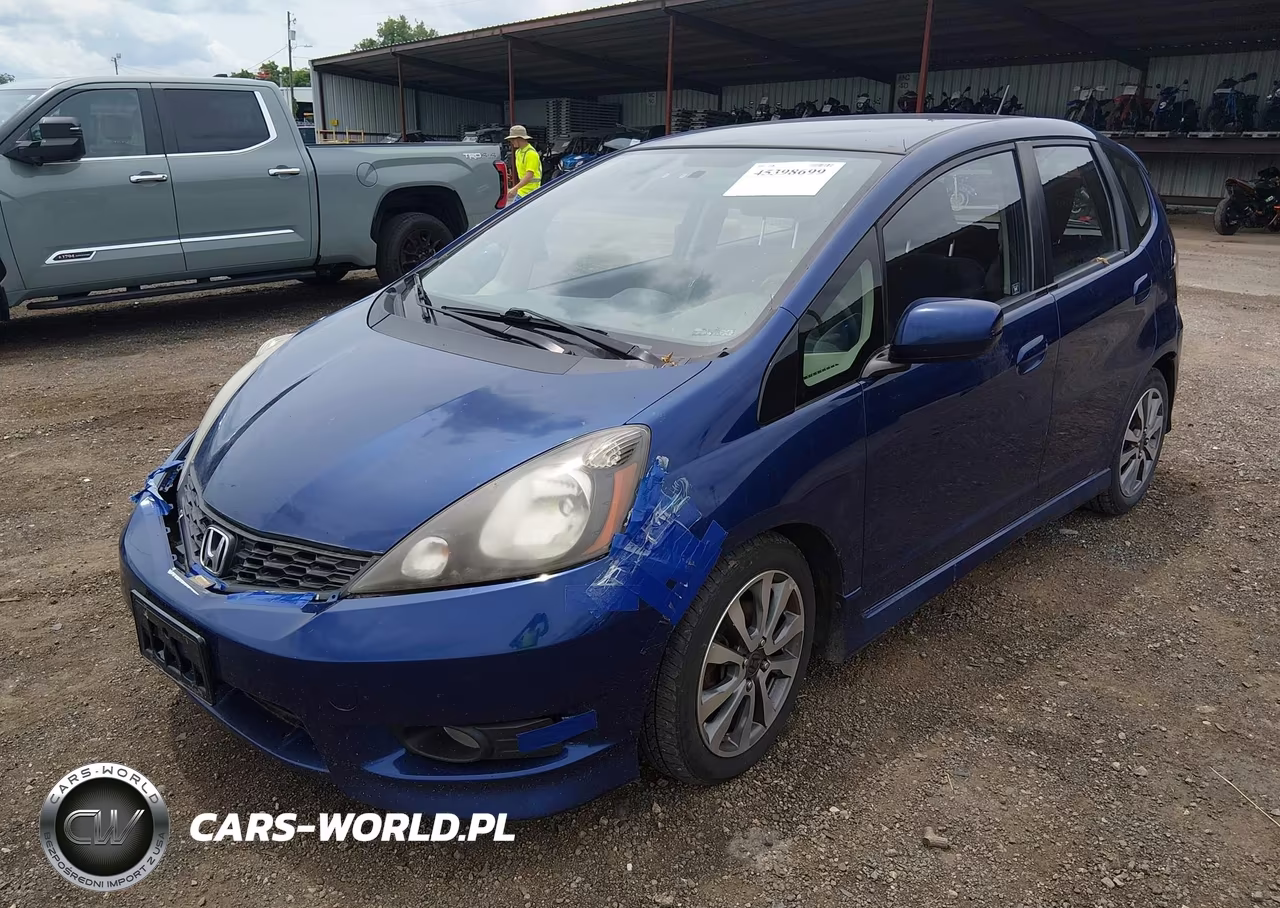 2013 Honda Fit Sport VIN:JHMGE8H53DC063224 - 2