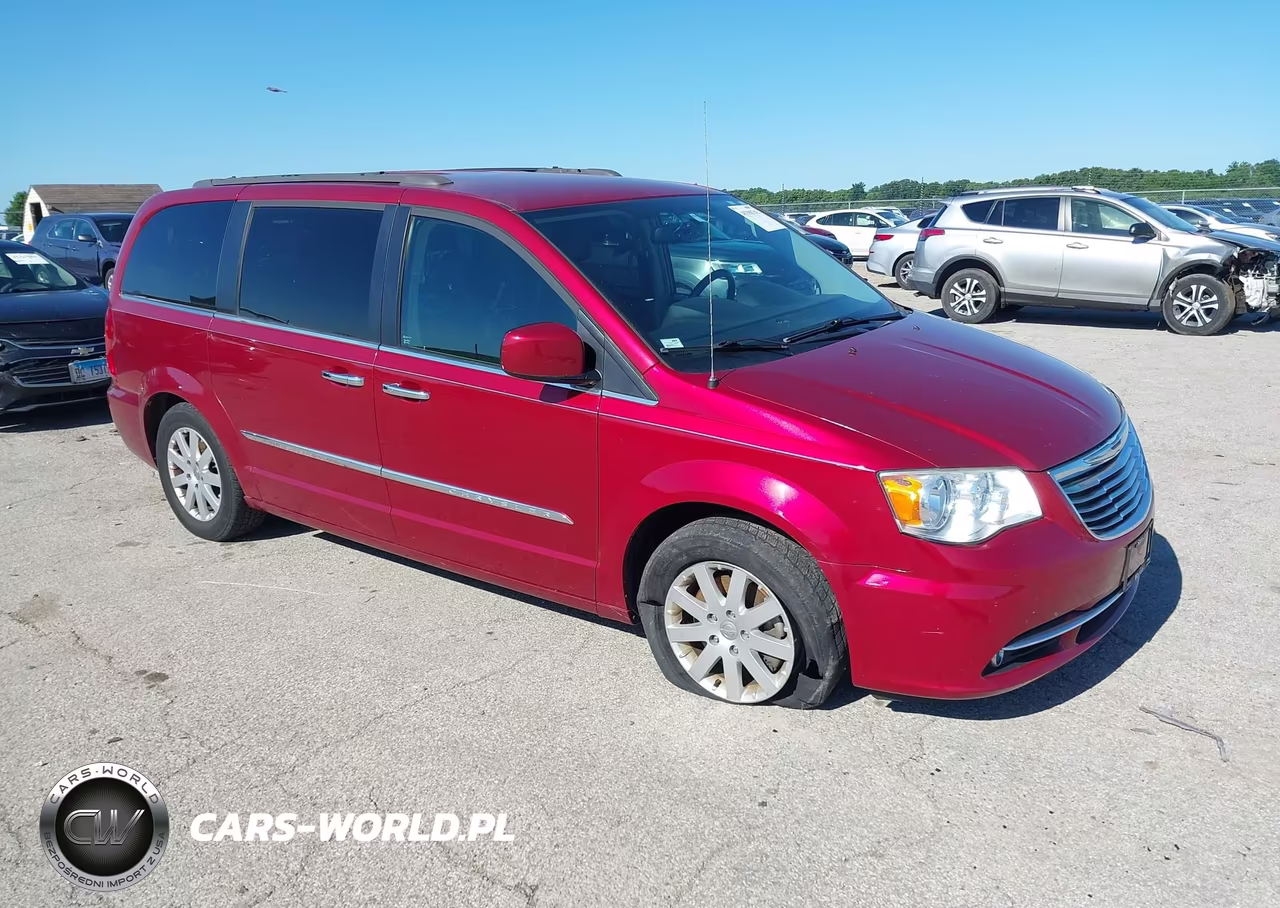 2014 Chrysler Town & Country Touring – zdjęcie 1 z 11