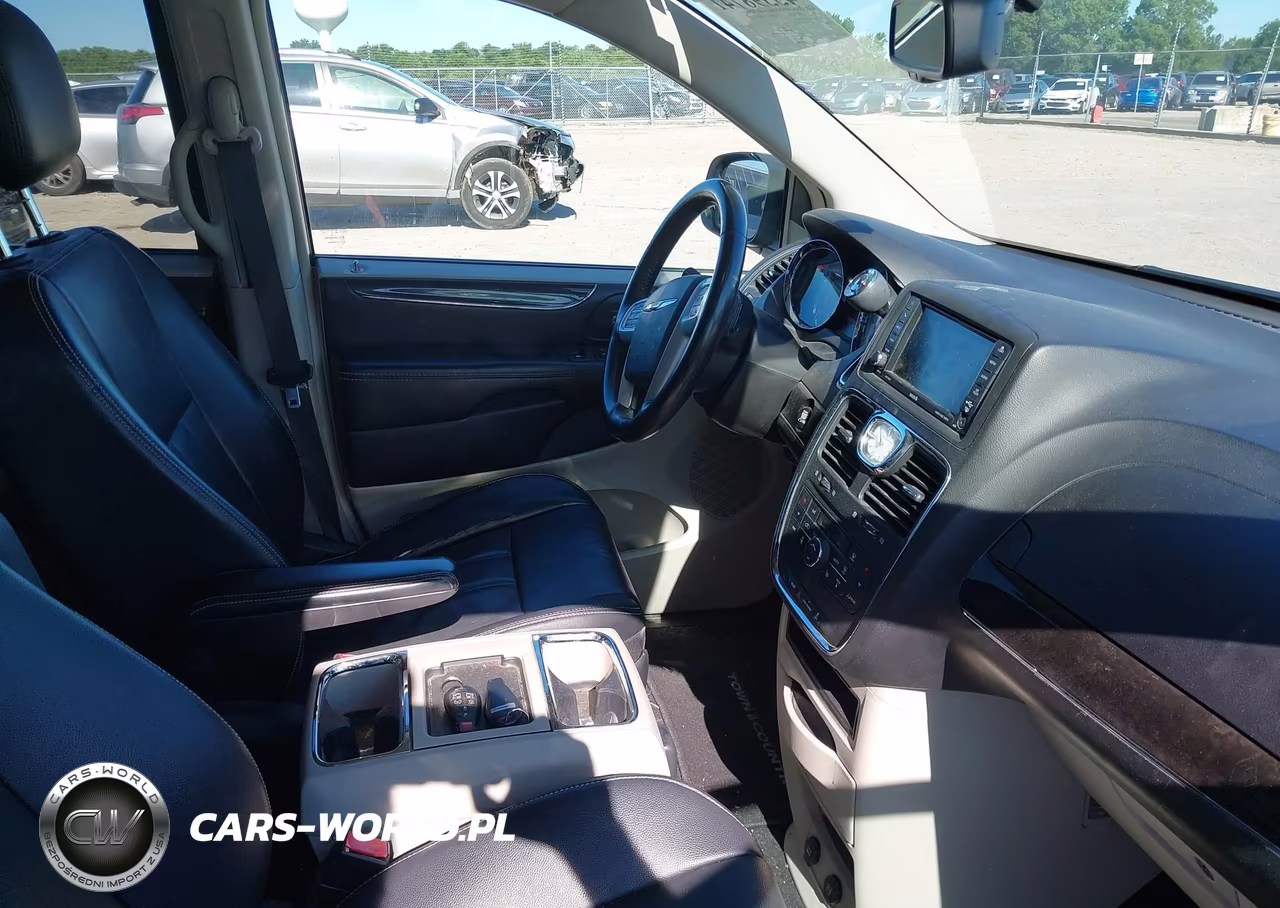 2014 Chrysler Town & Country Touring VIN:2C4RC1BG4ER413289 - 5