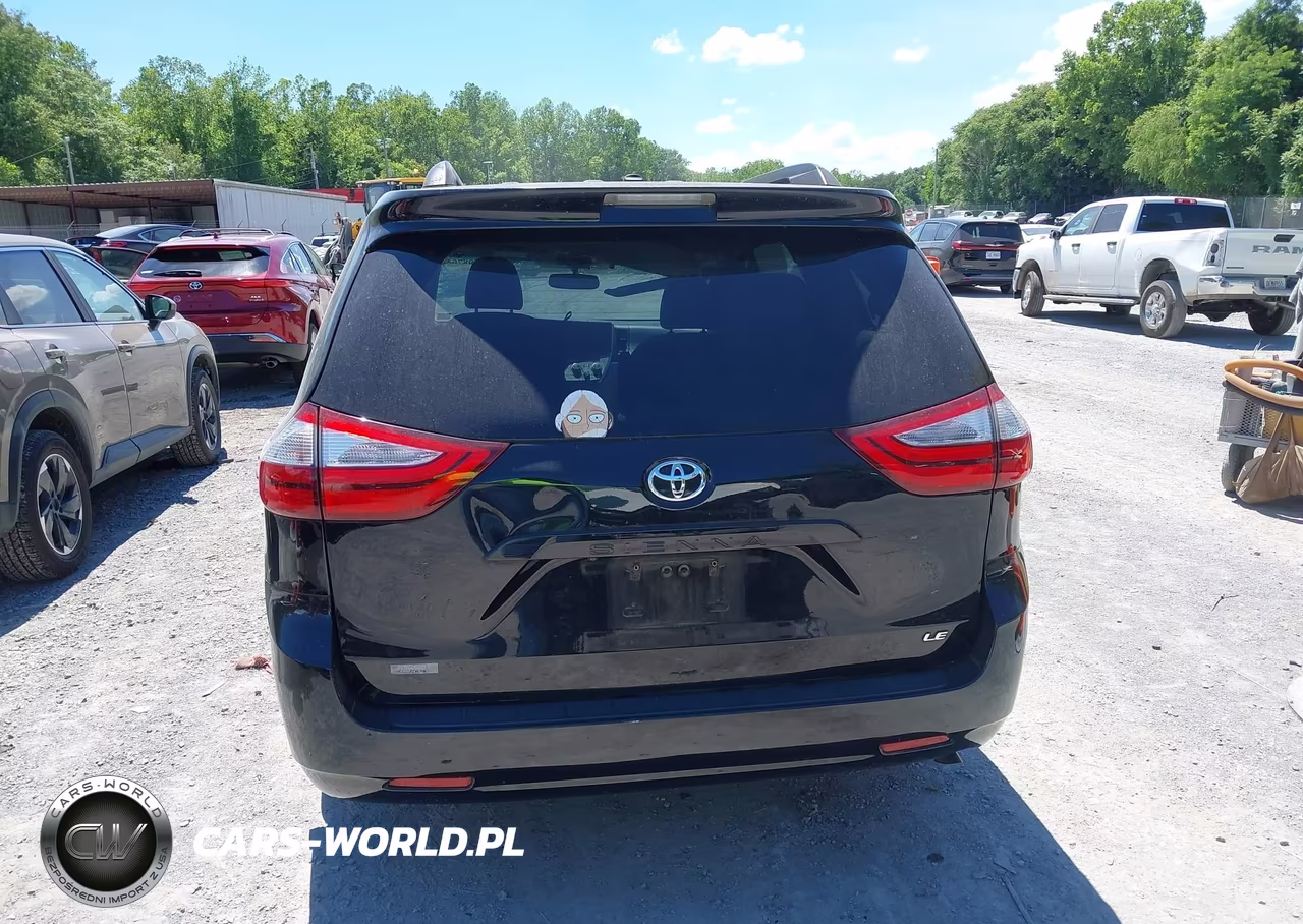 2016 Toyota Sienna Le 8 Passenger VIN:5TDKK3DC5GS750722 - 16
