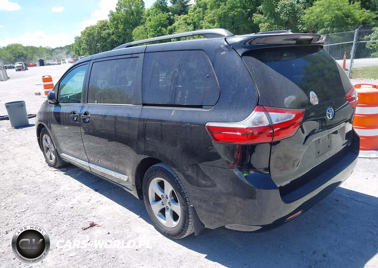 2016 Toyota Sienna Le 8 Passenger VIN:5TDKK3DC5GS750722 - 3