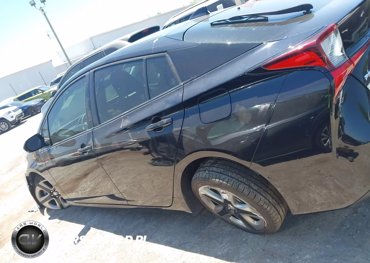 2019 Toyota Prius Limited VIN:JTDKARFU8K3075826 - 13