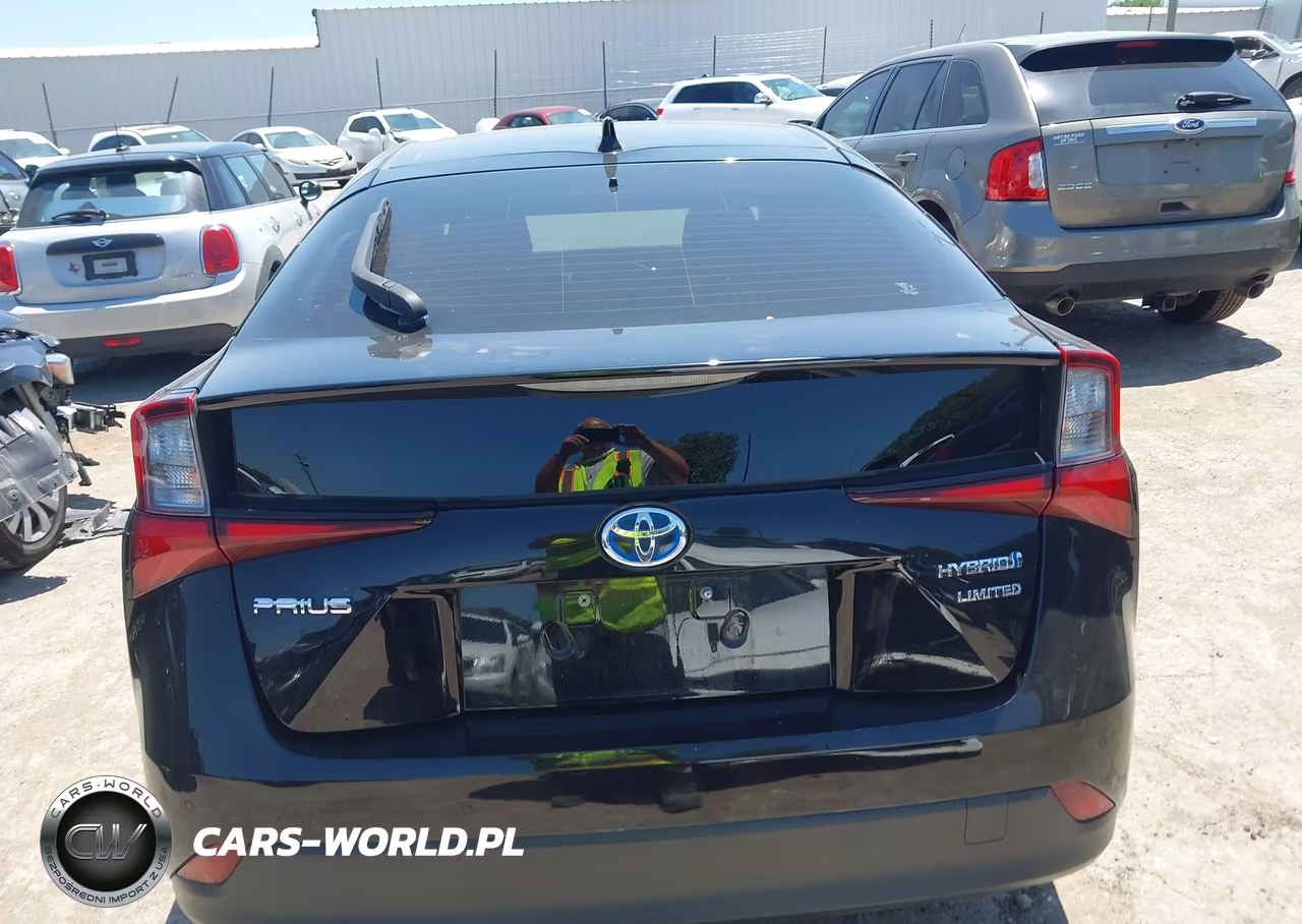 2019 Toyota Prius Limited VIN:JTDKARFU8K3075826 - 15