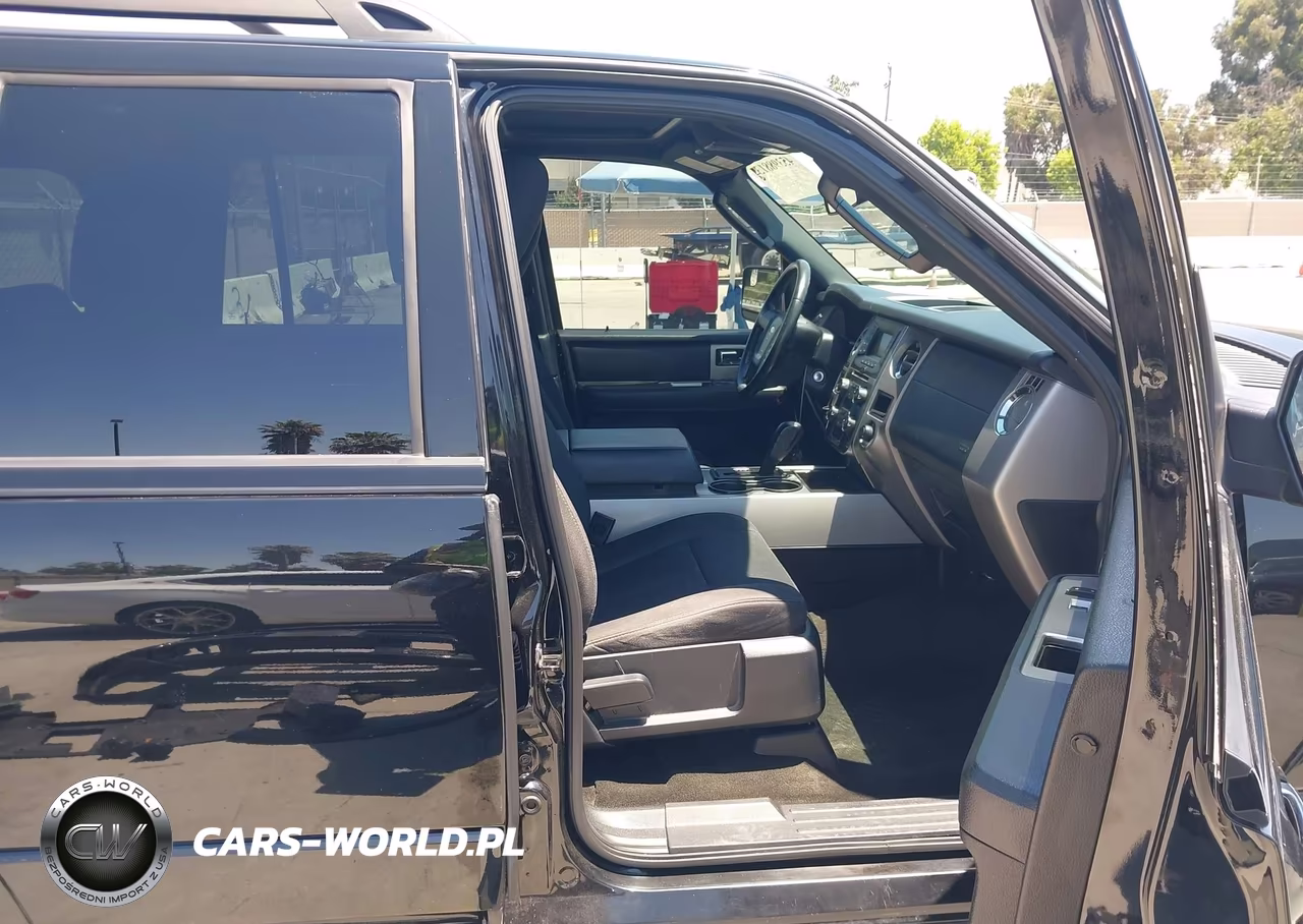 2017 Ford Expedition Xlt VIN:1FMJU1HT7HEA08152 - 5