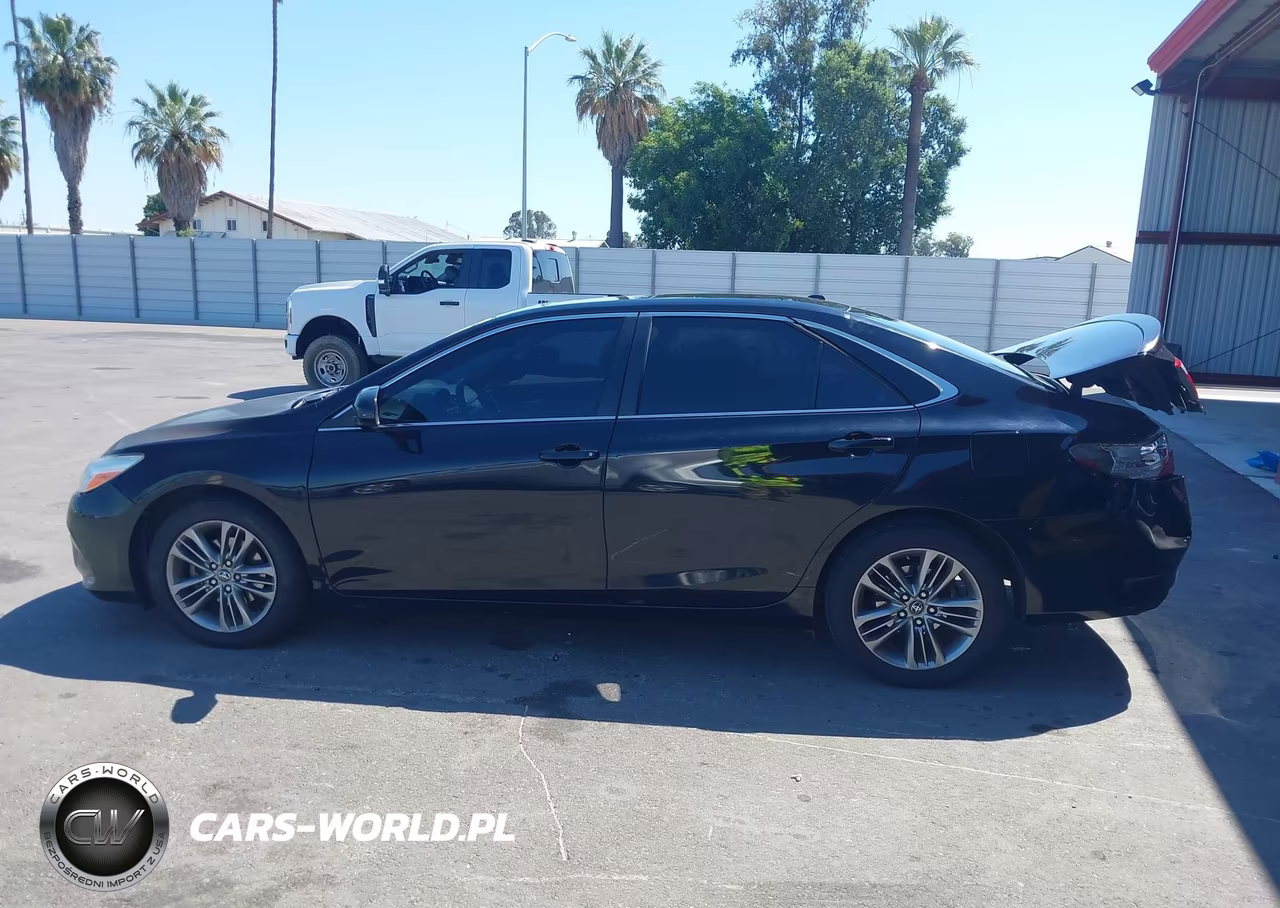 2017 Toyota Camry Se VIN:4T1BF1FK6HU375672 - 14