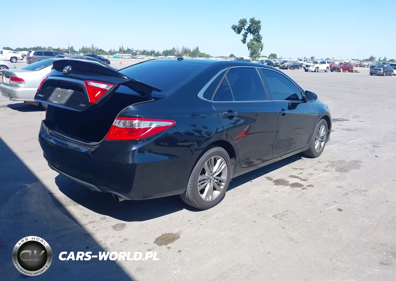 2017 Toyota Camry Se VIN:4T1BF1FK6HU375672 - 4