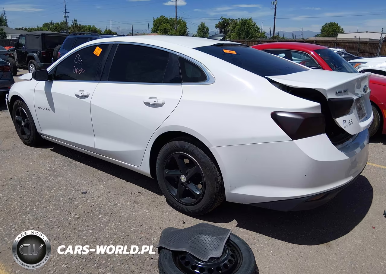 2018 Chevrolet Malibu 1Ls VIN:1G1ZB5ST3JF104253 - 3